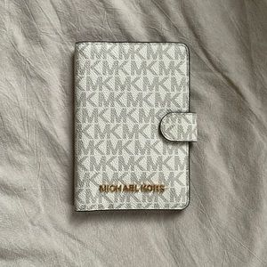 Michael Kors Leather monogramed Passport/ card Holder